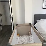 아파트 Waterfront Am Main, 15 Min Frankfurt Airport, Terrasse, Free Parking *