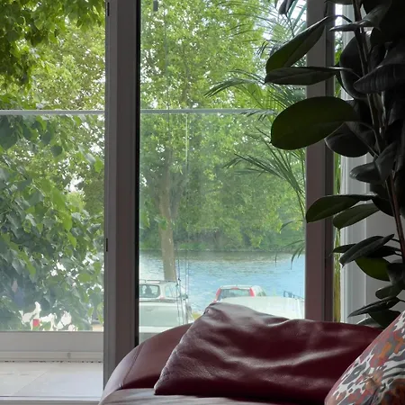 Modernes Wasserfront Wohnung, Terrasse, Parkplatz * Floersheim am Main