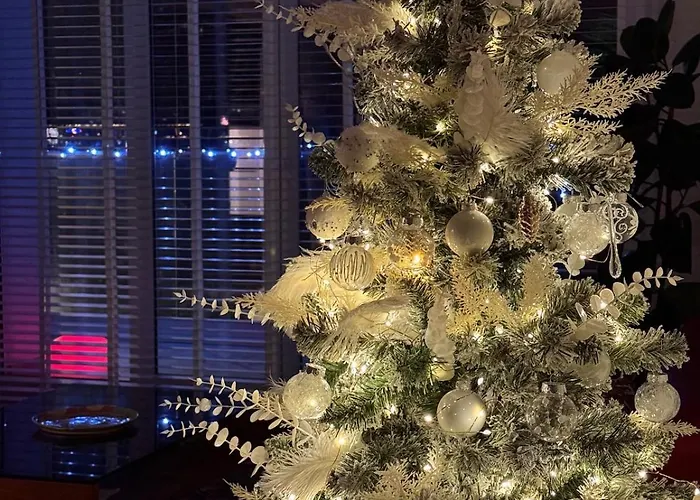 Modernes Wasserfront Wohnung, Terrasse, Parkplatz Apartman *