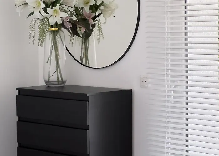 Modernes Wasserfront Wohnung, Terrasse, Parkplatz * Flörsheim am Main