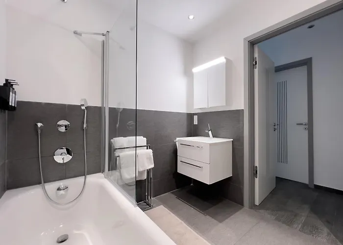 Apartman Modernes Wasserfront Wohnung, Terrasse, Parkplatz *